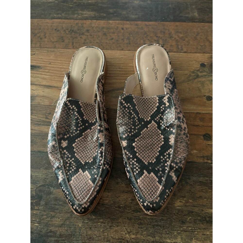 Treasure & Bond Womens Snakeskin Embossed Pointed Toe Mules Flats Size 8.5
